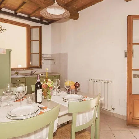 9 Daire Querce (Lucca)